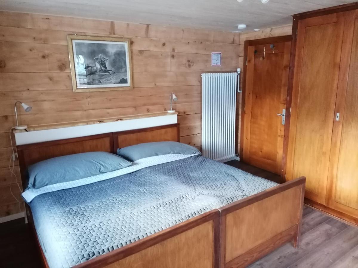 Room'S Chez Beni Grächen Kültér fotó